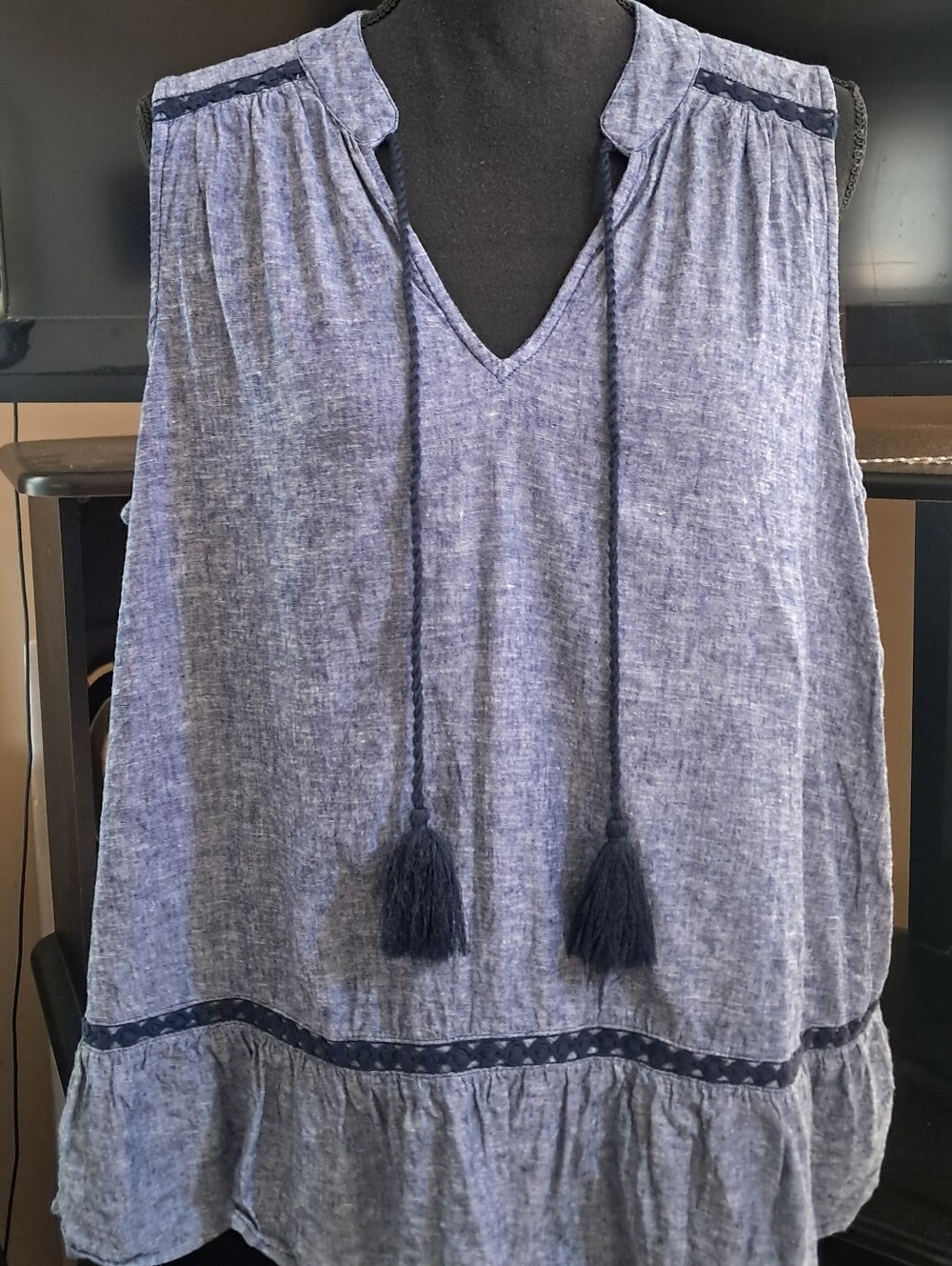 crown & ivy Navy Blue Sleeveless Tassel V-Neck Camisole
